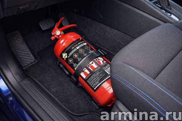 Выбор огнетушителя для автомобиля: что нужно знать каждому водителю